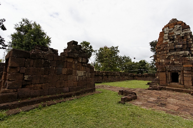 Prasat Sa Kamphaeng Noi-035